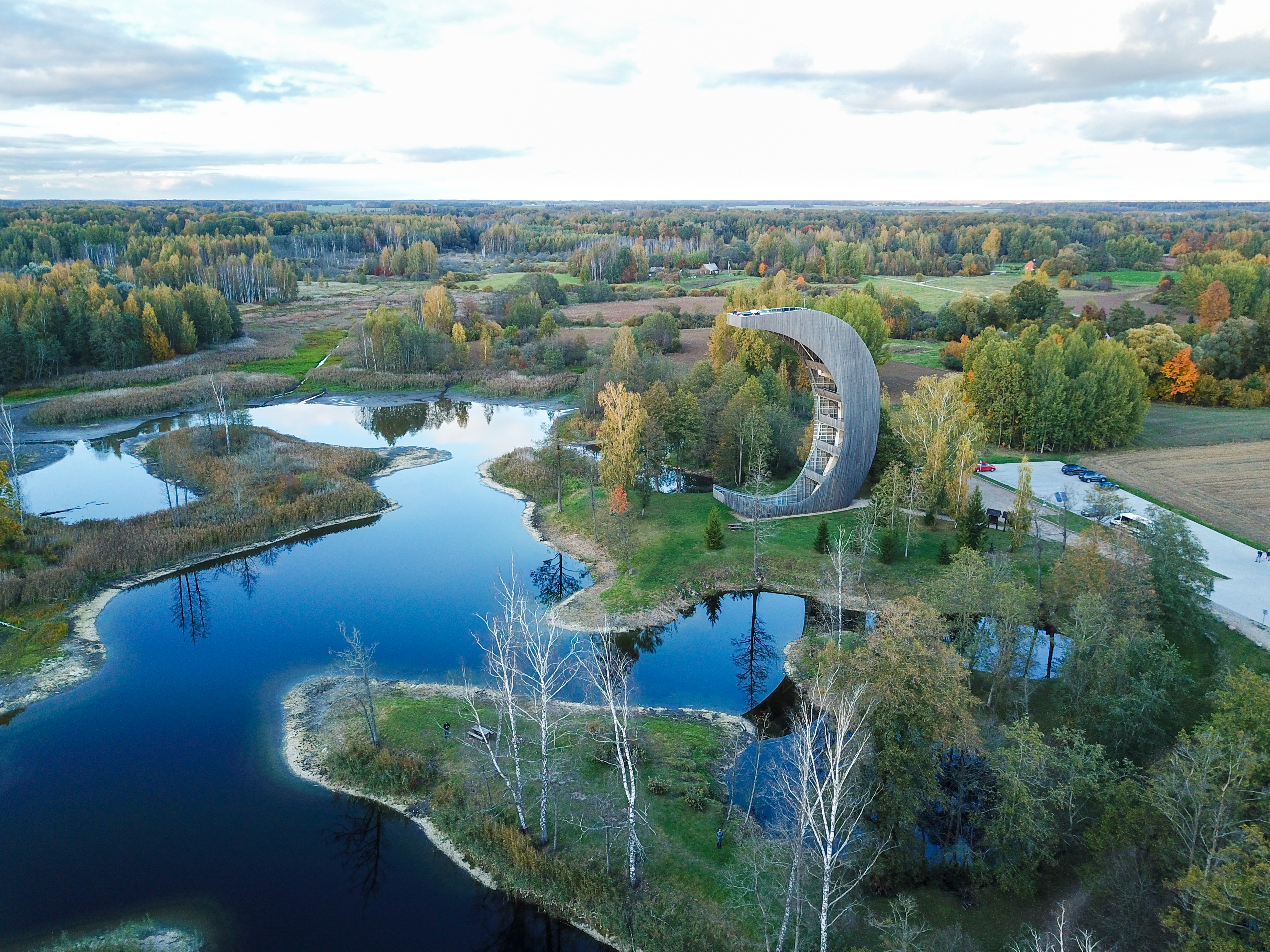 Kirkilų apžvalgos bokštas ir ežerėliai